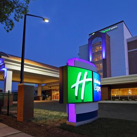 Holiday Inn Express Augusta Downtown, An Ihg Hotel Exterior photo